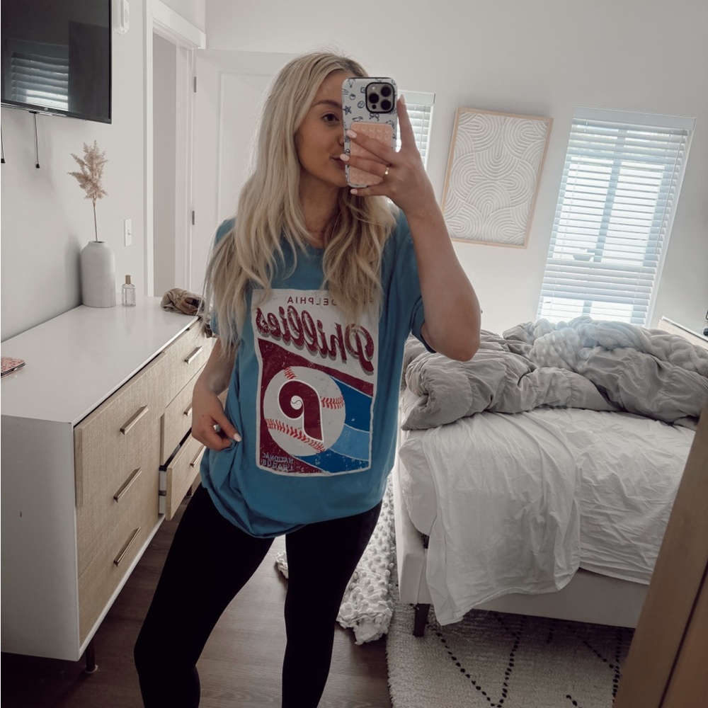 Phillies NWT new era tee L - Picture 2 of 6
